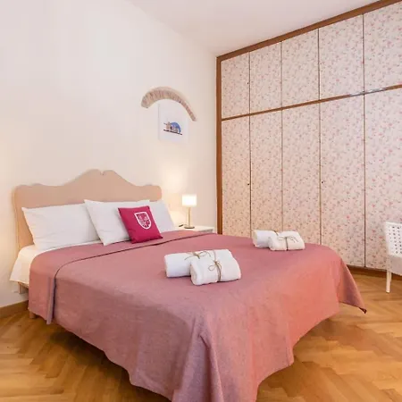 Lh Casa Dora *