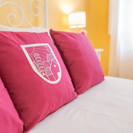 Lh Casa Dora *