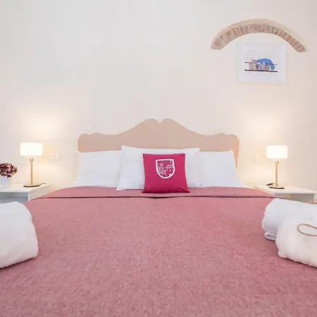 Guest house Lh Casa Dora *