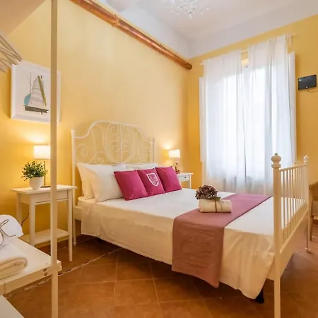 Lh Casa Dora