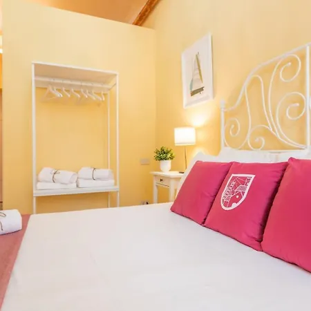 Guest house Lh Casa Dora *